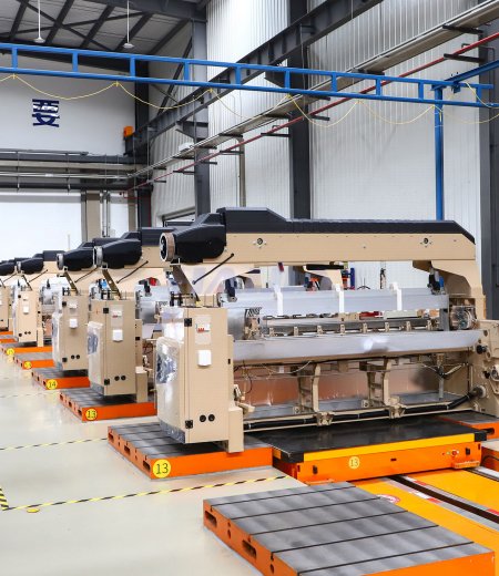 青島海佳機(jī)械：創(chuàng)新基因植入噴水噴氣織機(jī)